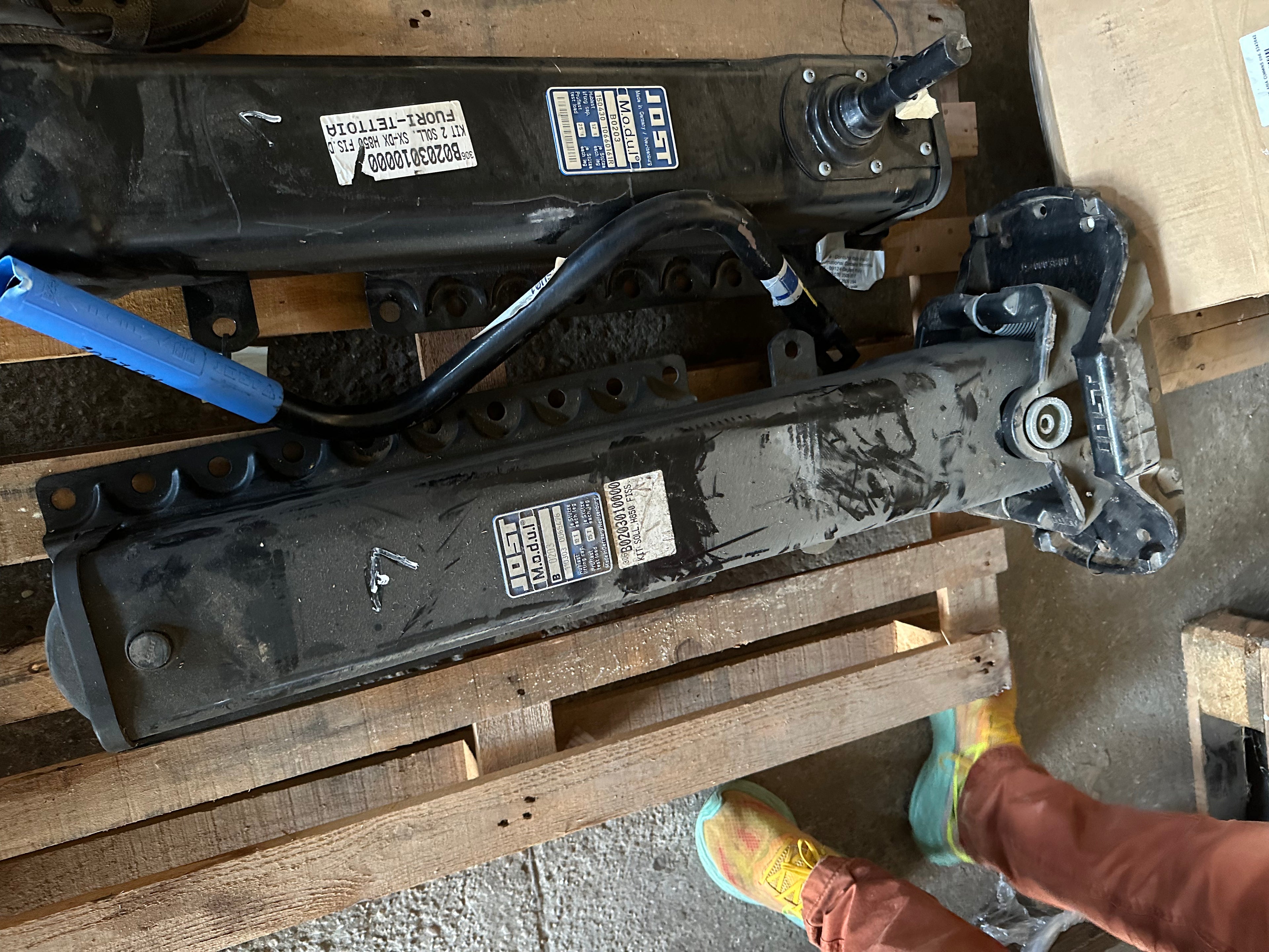 sollevatore sx tipo H850 per gussin MODULO JOST B0203